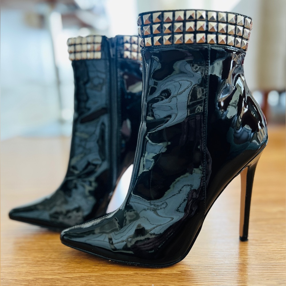 Pleaser Sexy-1006 (US Size 11)Black Patent Leather Stiletto Heel Boots